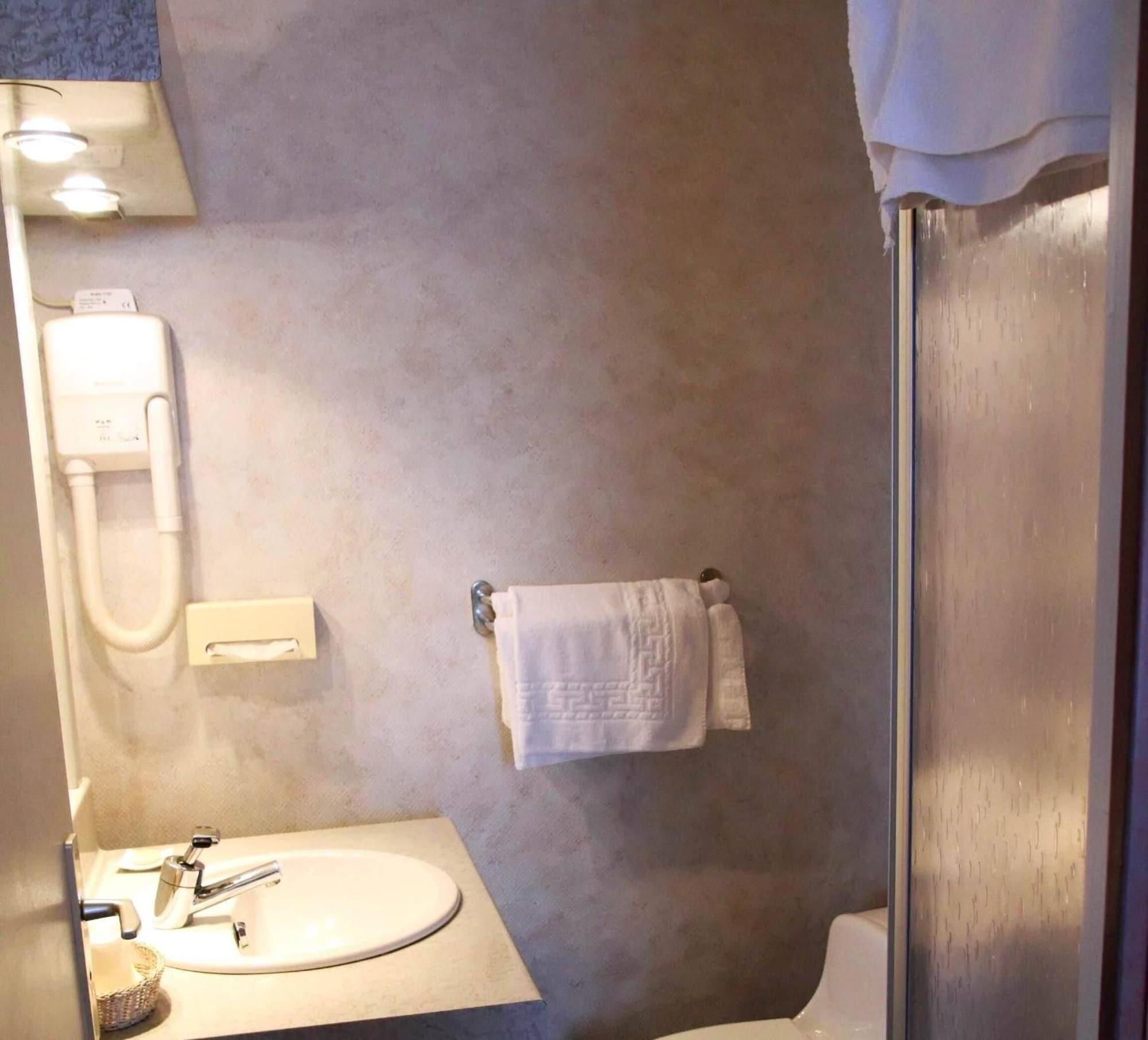 Hotel De Clisson Saint Brieuc מראה חיצוני תמונה